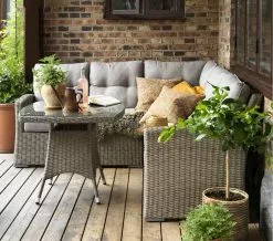 Brafab Ashfield Sofa Group With Table