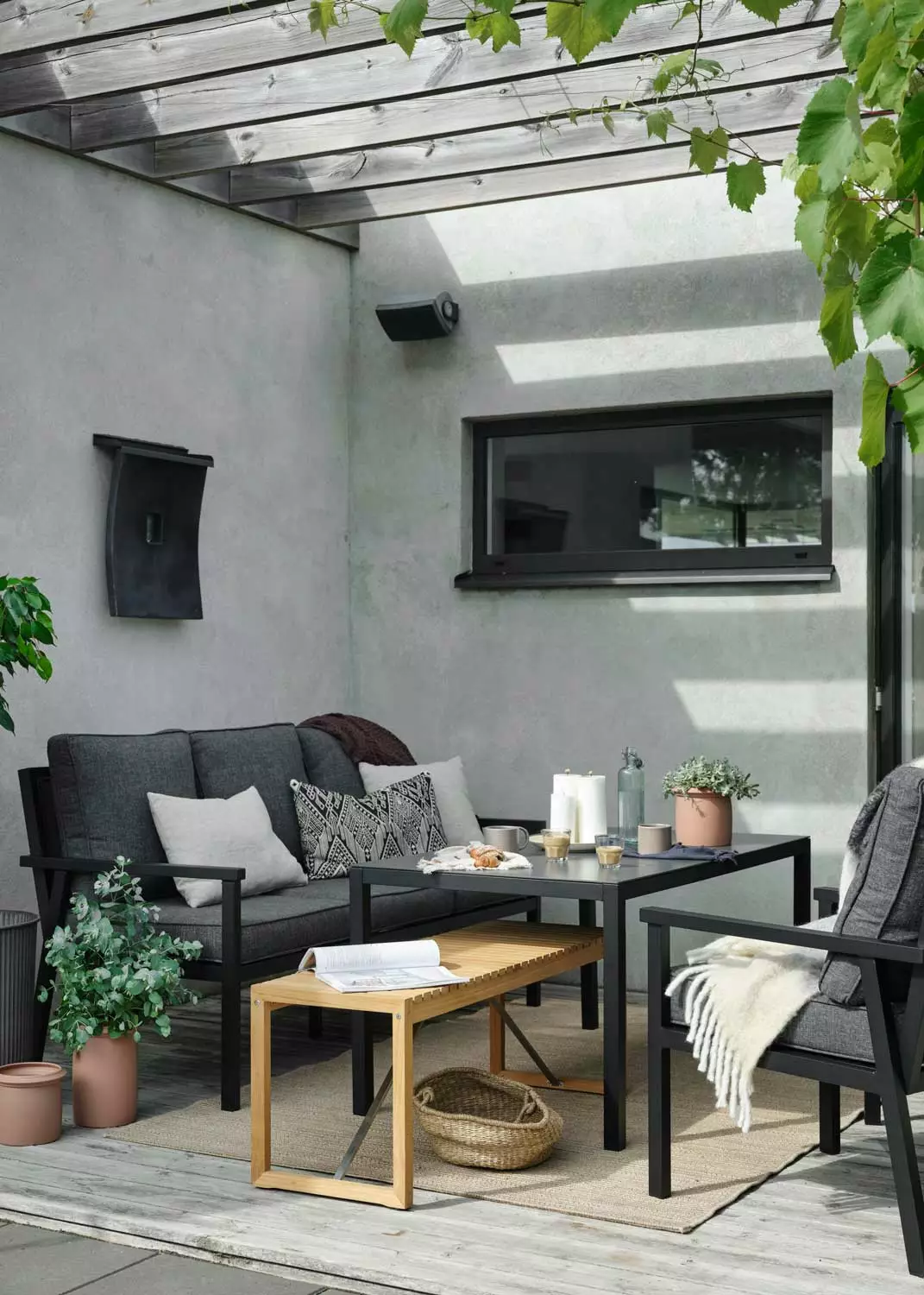 Brafab Rana Lounge-Set Niedrig 5 Sitzplätze, Schwarz/Anthrazit 4 Brafab Rana Lounge-Set Niedrig 5 Sitzplätze, Schwarz/Anthrazit – Bild 3