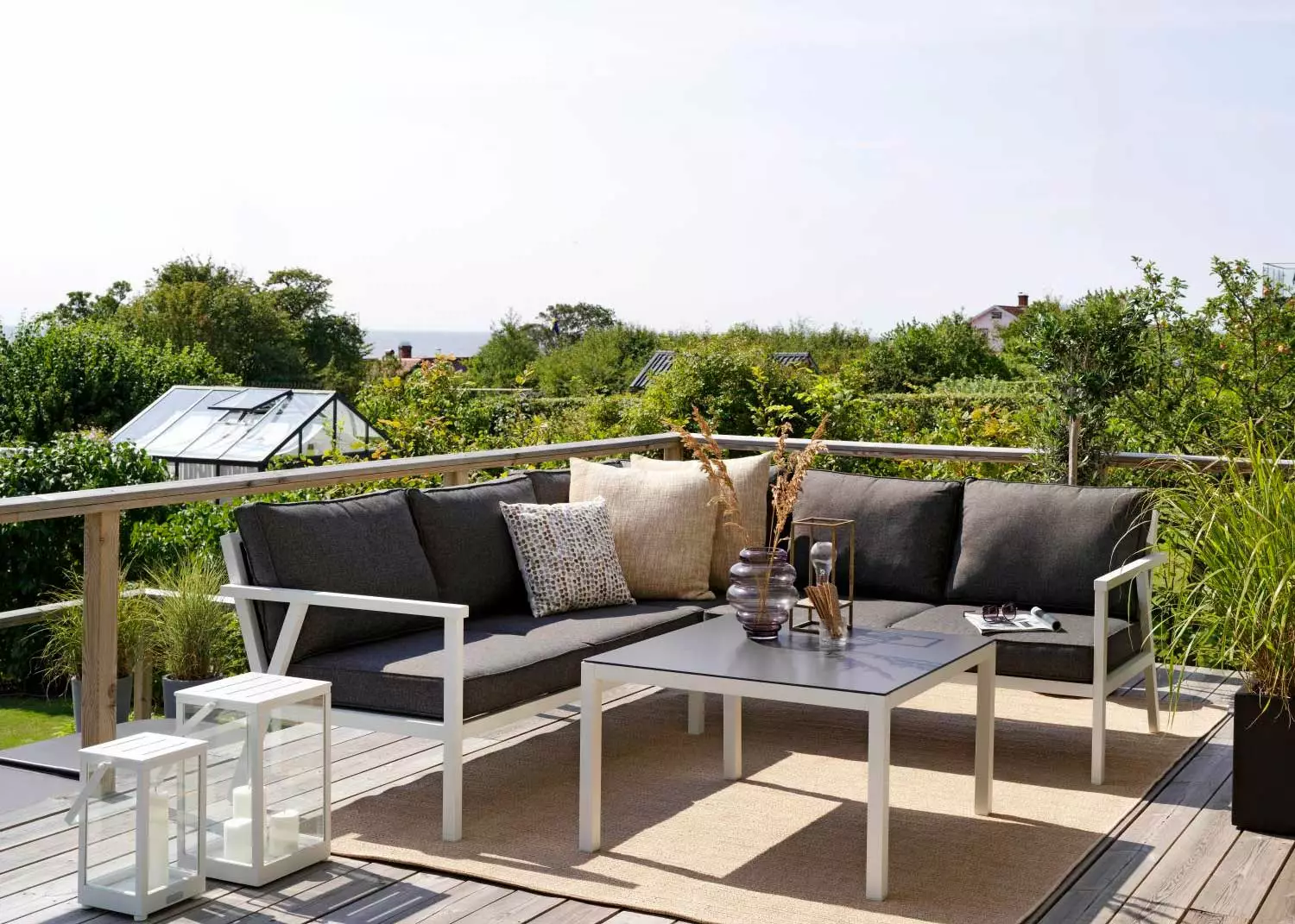 Brafab Rana Lounge-Set Niedrig 5 Sitzplätze, Weiß/Anthrazit 4 Brafab Rana Lounge-Set Niedrig 5 Sitzplätze, Weiß/Anthrazit – Bild 2