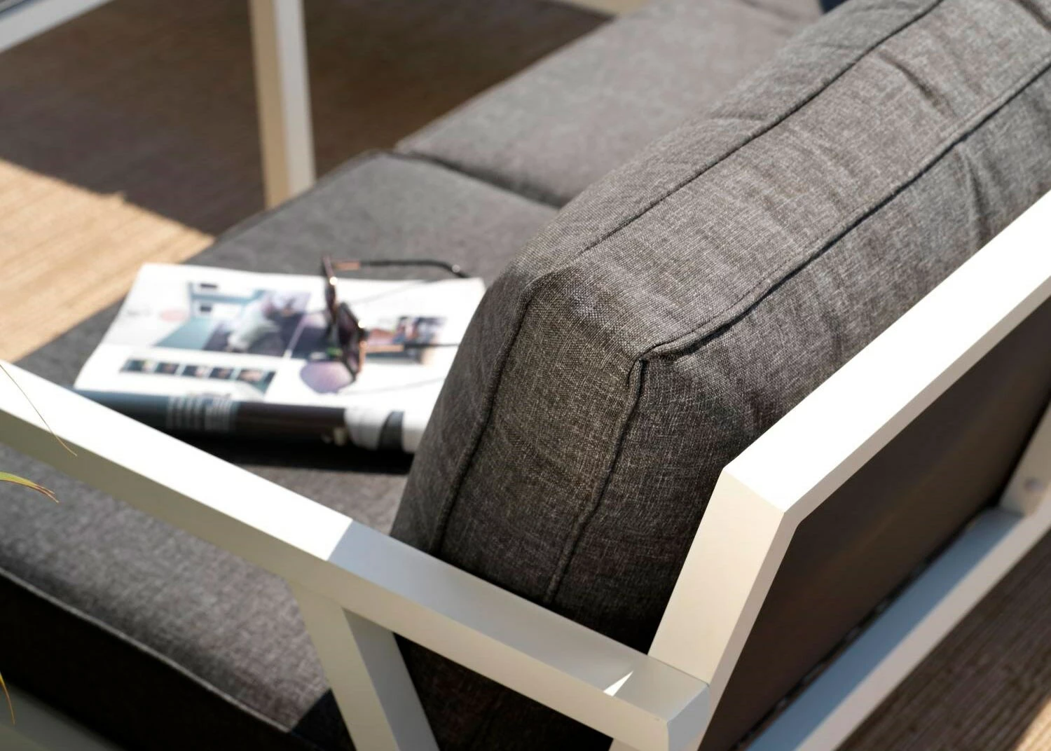 Brafab Rana Lounge-Set Niedrig 5 Sitzplätze, Weiß/Anthrazit 5 Brafab Rana Lounge-Set Niedrig 5 Sitzplätze, Weiß/Anthrazit – Bild 3