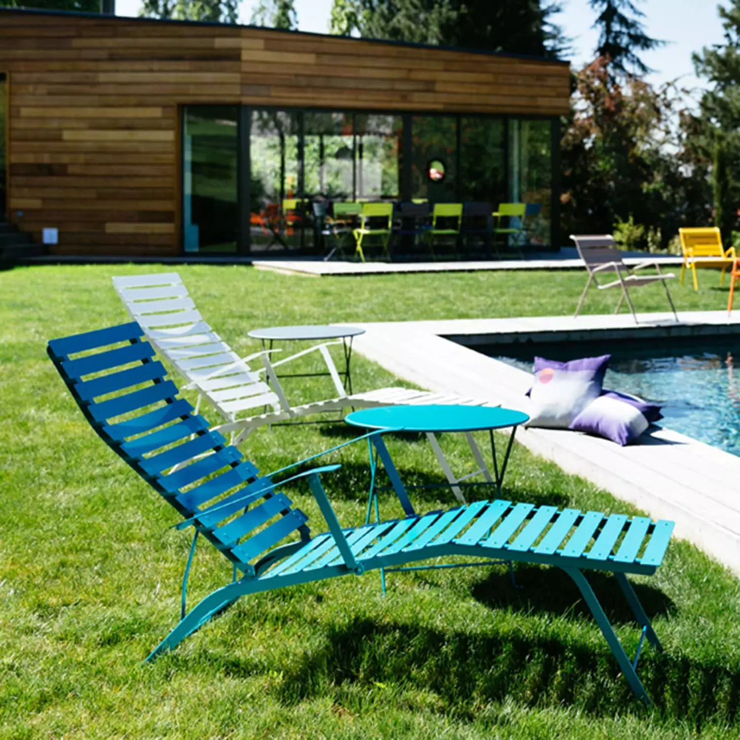 Fermob Bistro Chaise Longue, Frosted Lemon 4 Fermob Bistro Chaise Longue, Frosted Lemon – Bild 2