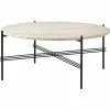 Gubi TS Outdoor Kaffeetisch Ø80x35 Cm, Schwarz/Weiß Travertin -Günstiges Stuhlgeschäft gubi ts outdoor coffee table 80 black white travertin 0